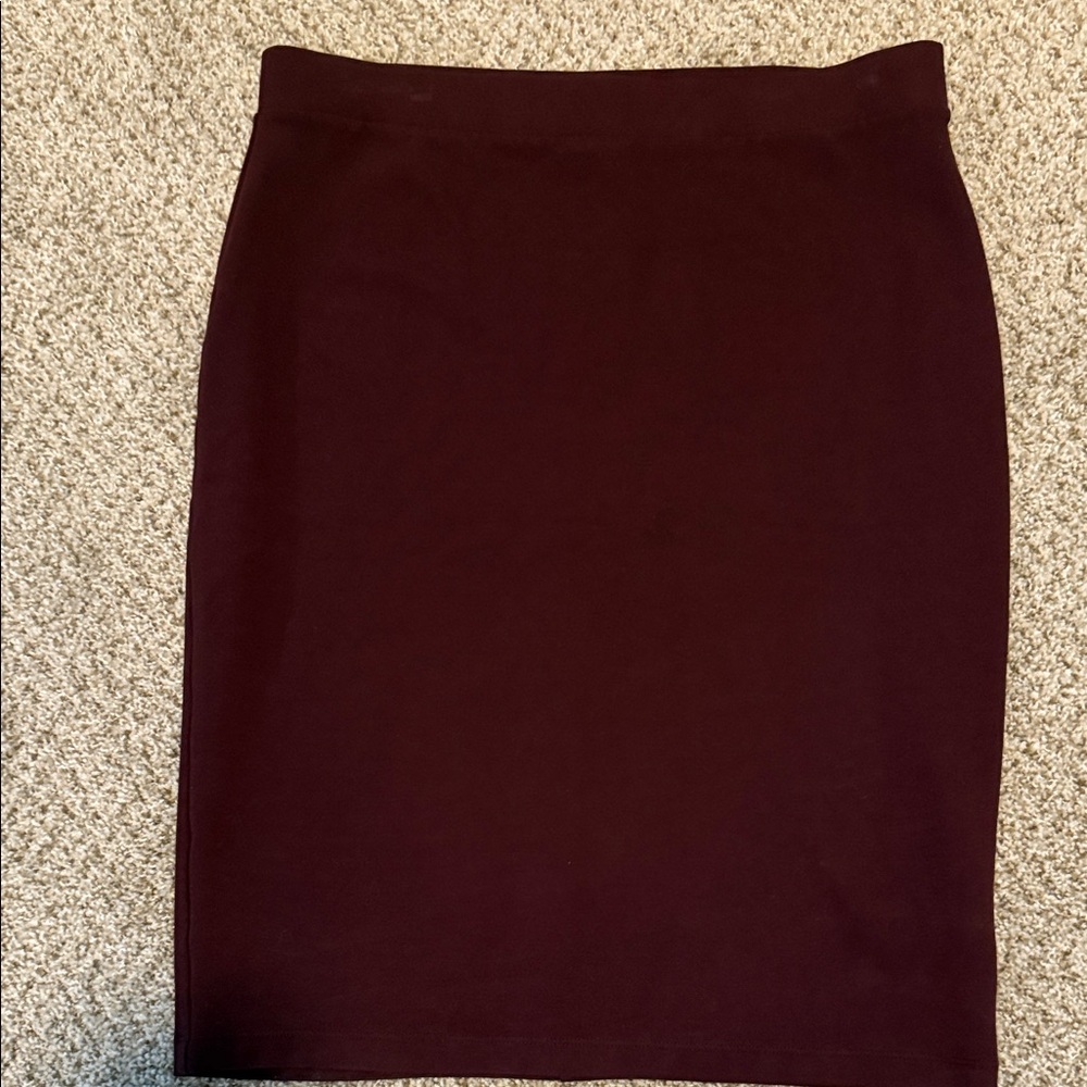 Classic Women's Pencil Skirt in Deep Plum